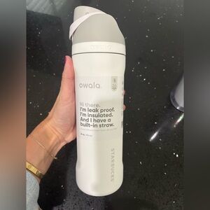 Starbucks x Owala Limited “Cold Foam” Stainless Steel 24oz Bottle Holiday 2025